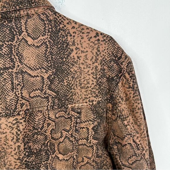 Free People Brown Snake Print Button Front Denim Trucker Jacket Size M - Picture 14 of 15